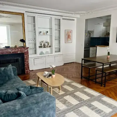 Appartement Haussmanannien Cosy - République