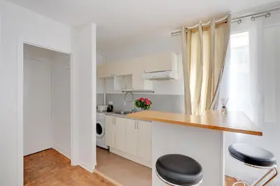 Cuisine ou kitchenette dans l'établissement Maison de la Radio - Tour Effeil