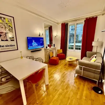 Charming 2 Bedroom with Huge Private Terrace