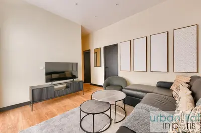 Télévision ou salle de divertissement dans l'établissement Urban Flat 159 - Charming 3BDR Flat in Paris