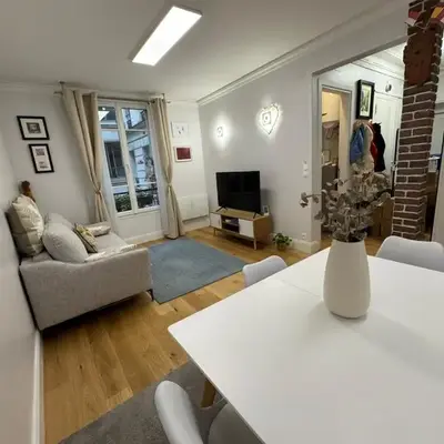Au coeur du marché Poncelet et à 2 pas de l'Arc de Triomphe - appartement 6 personnes et 1 bébé