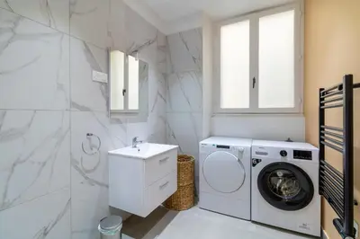 Salle de bains dans l'établissement 1#Two Bedrooms#Champs Elysées#Arc de Triomphe#AC