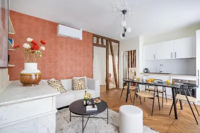 Cuisine ou kitchenette dans l'établissement 2#Two Bedrooms#Champs Elysées#Arc de Triomphe#AC
