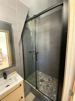 Salle de bains dans l'établissement Studio Trocadéro sur les toits