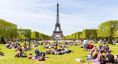 Clients de l'établissement Chambre privée proche Accord Arena et avec metro 20 min de la Tour Eiffel