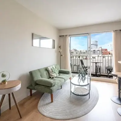 Studio avec balcon - Paris 17e