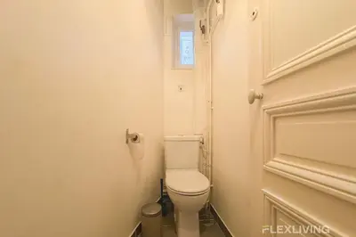 Salle de bains dans l'établissement Spacieux appartement de 4 chambres à Paris 14 - Alésia