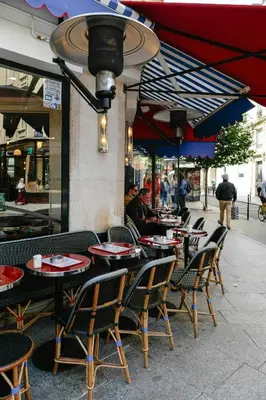 Restaurant ou autre lieu de restauration dans l'établissement Cosy Studio for 2P with A-C - Near Montmartre