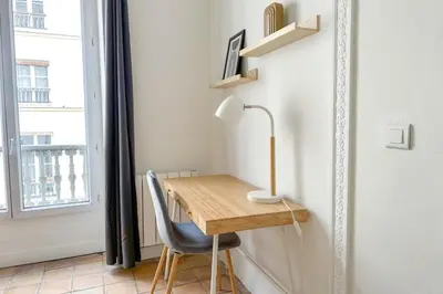 Télévision ou salle de divertissement dans l'établissement Flexliving - room - Echiquier