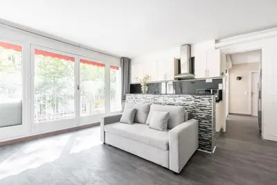 Plan de l'établissement Appartement ensoleillé Buttes Chaumont -IV