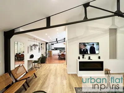 Télévision ou salle de divertissement dans l'établissement Urban Flat 161 - Sublime Luxury Flat in Paris