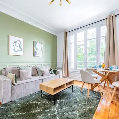 Grand Appartement chaleureux à Puteaux