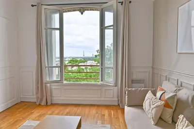Coin salon dans l'établissement Appartement Vue panoramique sur la capitale - II