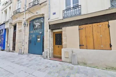 Plan de l'établissement Studio Quartier Saint-Michel Notre-Dame 4 Free Netflix