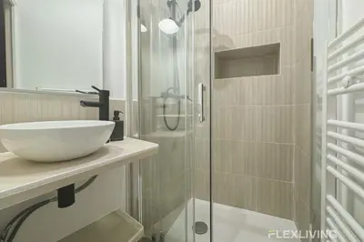 Salle de bains dans l'établissement Flexliving - 99 Felix Faure - Whole apartment