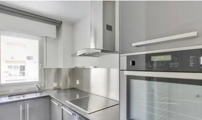 Cuisine ou kitchenette dans l'établissement Another Cozy Flat near St-Germain, St-Placide