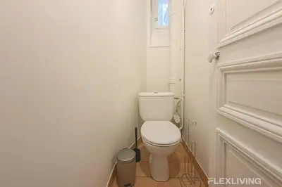 Salle de bains dans l'établissement Spacious 3-bedroom apartment in Paris 14 - Alésia