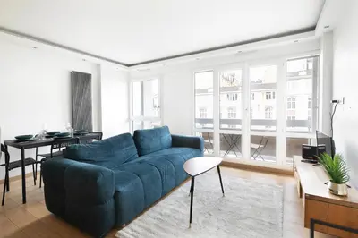 Coin salon dans l'établissement Lumineux 2 chambres avec Terrasse