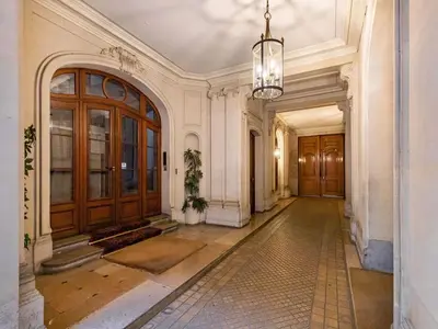 Plan de l'établissement Studio cosy - Wagram Arc Triomphe