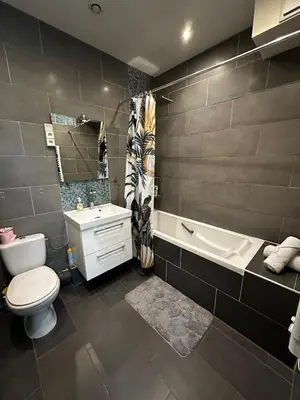Salle de bains dans l'établissement Cosy studio Beaubourg paris centre