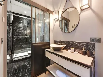 Salle de bains dans l'établissement Charming studio -2P- Auteuil