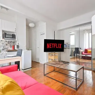 Heart of Paris Studio-2P Invalides Free Netflix