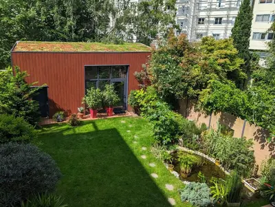 Jardin de l'établissement Le Penthouse de Boulogne entre la Seine et le Jardin