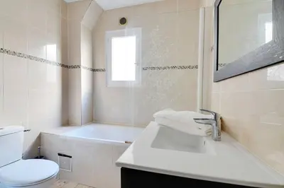 Salle de bains dans l'établissement Bastille - Marais Apartment