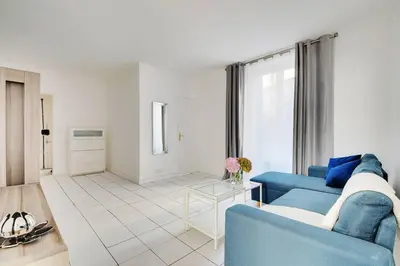 Coin salon dans l'établissement Bastille - Marais Apartment