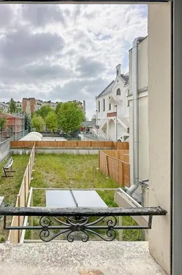 Balcon ou terrasse dans l'établissement Delicate studio bathed in sunlight