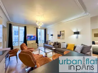 Coin salon dans l'établissement Urban Flat 63 - 3 Bedrooms Flat Champs-Elysees Mermoz