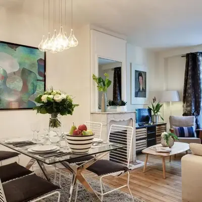 Paris Sevigne Elegant residence