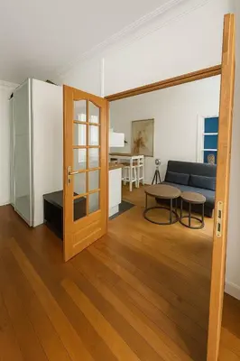 Cuisine ou kitchenette dans l'établissement Tour Effeil - Bois de Boulogne