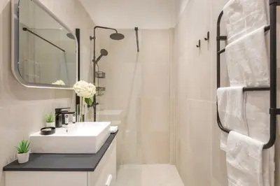 Salle de bains dans l'établissement A4 Suite Studio 175Blo-Paris Convention