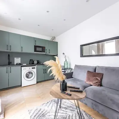 Apartement 4 stars in Levallois