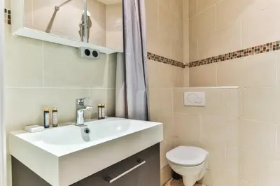 Salle de bains dans l'établissement Charming 1BR 4P - Eiffel Tower Trocadero