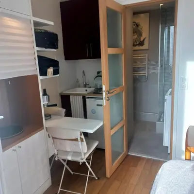 Cuisine ou kitchenette dans l'établissement cosy