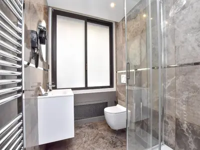 Salle de bains dans l'établissement Chic apartment - 1BR 4P - near Opéra Garnier
