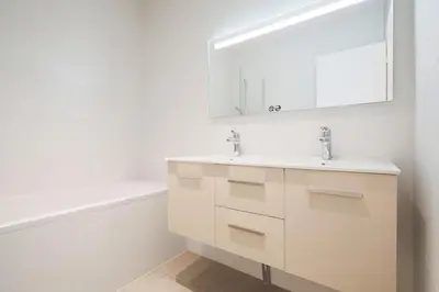 Salle de bains dans l'établissement luxurious apartment Av des Champs-Élysée