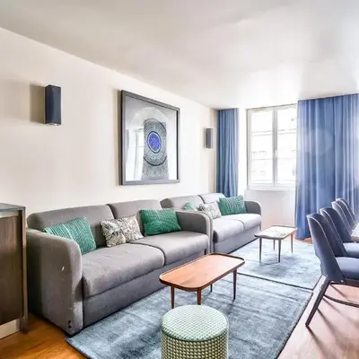 UrbanFlat 131 - Amazing apartment in the center of Paris