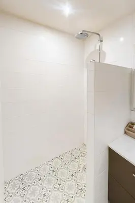 Salle de bains dans l'établissement Appartement 4 Chambres proche commodités Ideal grande Famille et Groupe de professionnels Proche Paris