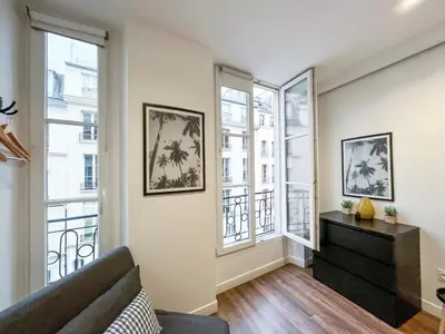 Coin salon dans l'établissement UrbanFlat 206 - Beautiful Studio in the center of Paris