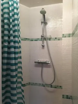 Salle de bains dans l'établissement STUDIO Doré