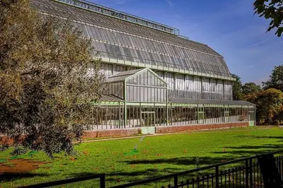 Jardin de l'établissement 302 sejournez dans un studio de charme paris 5