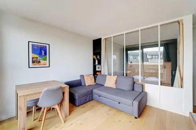 Coin salon dans l'établissement Elegant Apartment - 1BR- 2P- Nation