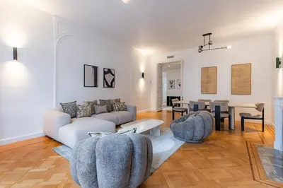 Cuisine ou kitchenette dans l'établissement Appartement de prestige climatisé