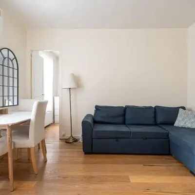Elegant appartement avec ascenseur proche Tour Eiffel