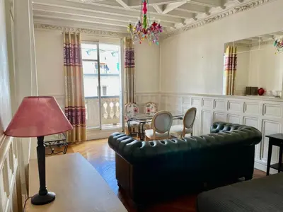 Coin salon dans l'établissement Apartment Haussmann Opera by Interhome