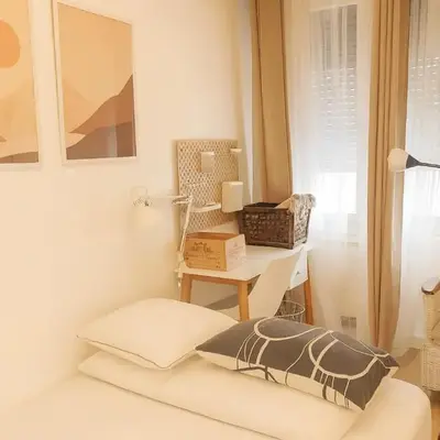 Chambres privées dans maison conviviale à Puteaux Salle de bain et cuisine partagées