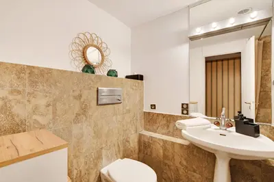 Salle de bains dans l'établissement Superbe vue sur la Seine Proche de la Tour Eiffel
